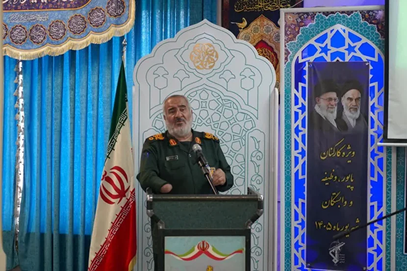 قرآن و سیره اهل‌بیت(ع)؛ قطب‌نمای حرکت در مسیر تعالی و دستیابی به «مقام حقیقی انسانیت»
