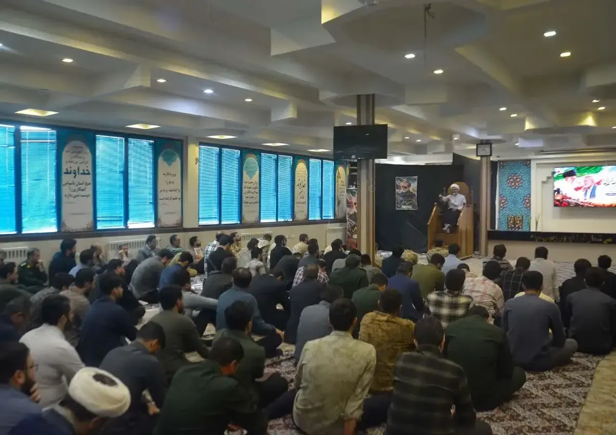مراسم یادبود سردار شهید حاج حسین ظریفی در حسینیه شهدای مرکز بهداری شمال شرق نیروی زمینی سپاه