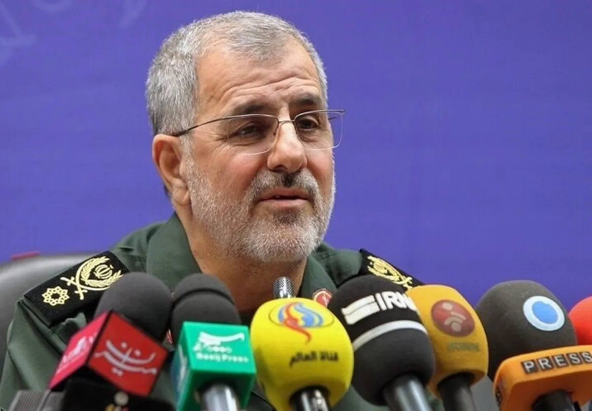 فرمانده نیروی زمینی سپاه پاسداران به مناسبت فرارسیدن سال نو پیام تبریکی صادر کرد.